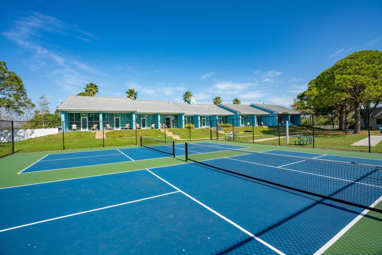 Sun Retreats Dunedin Exterior photo